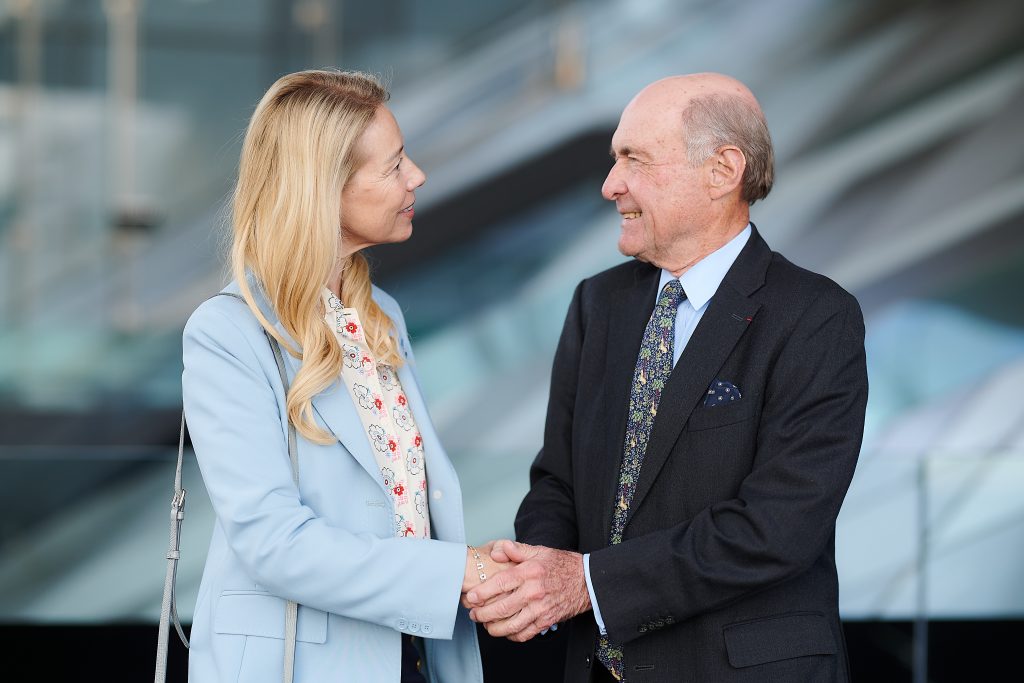 Direktorin und Generalsekretärin der CCFA Céline Garaudy begrüßte Dr. Christian Dorda in seinem neuen Amt © Sabine Klimpt