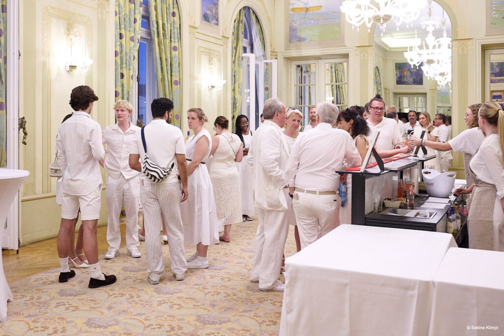 Soir&eacute;e en Blanc der CCFA @ Franz&ouml;sische Botschaft (24.06.2026) &ndash; Foto 300