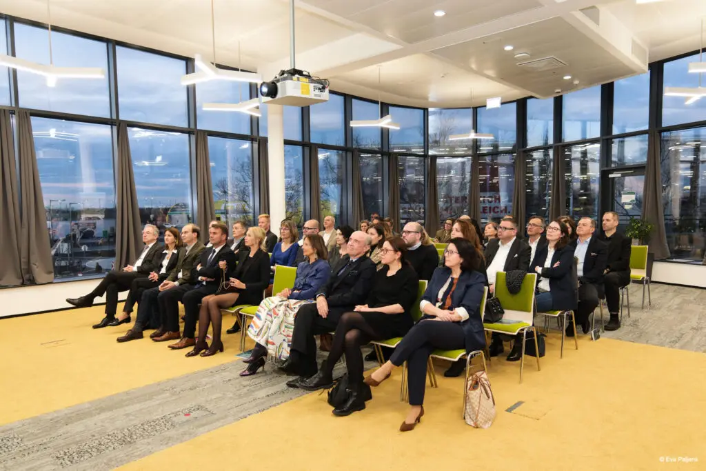 Exklusives C-Level Event @ Vienna Airport City / Flughafen Wien (24.02.2026) &ndash; Foto 33