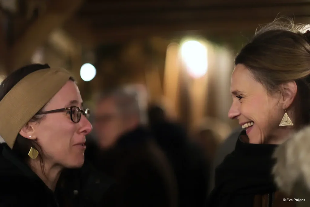 Punschabend mit der Cr&ecirc;perie Mobile @ Weihnachtsmarkt am Karlsplatz (10.12.2025) &ndash; Foto 51