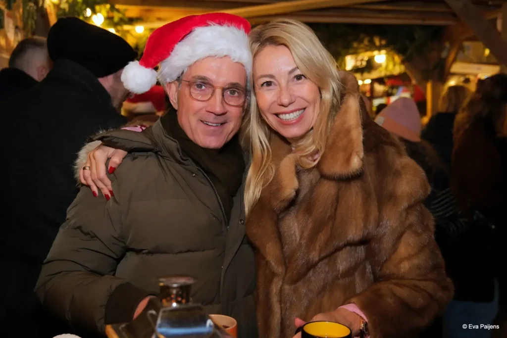 Punschabend mit der Cr&ecirc;perie Mobile @ Weihnachtsmarkt am Karlsplatz (10.12.2025) &ndash; Foto 64
