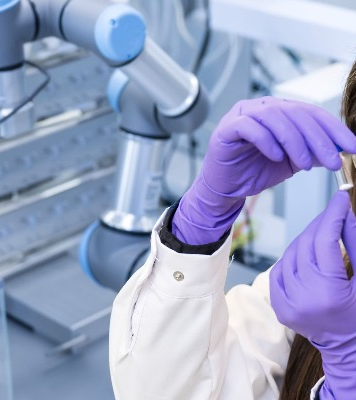 SANOFI – INTERVIEW MIT MARKUS ISENMANN : Österreich als KI- & Innovationsschmiede